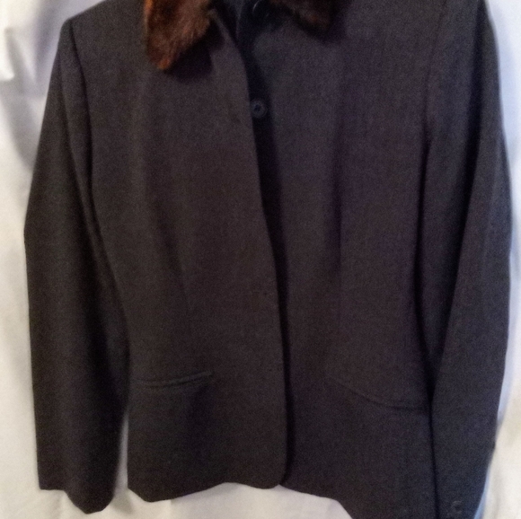 Ralph Lauren Lauren jacket with faux mink collar sz . Up your new street look. - Picture 8 of 9